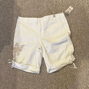 Style & Co Bermuda shorts